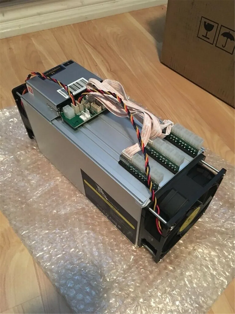 Используется Innosilicon Dragonmint T1 15TH/s SHA256 Asic BTC BCH Майнер экономичный, чем Antminer S9 S11 S15 S17 T9+ T15 T17 Whatsminer M3