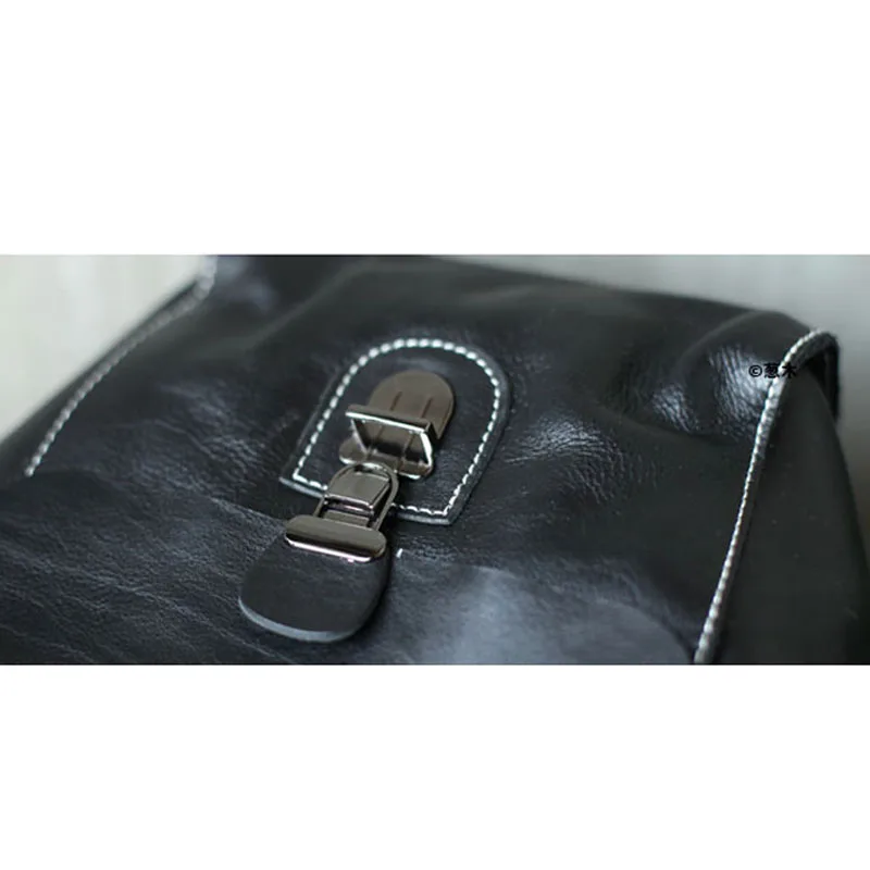 AETOO Autumn and winter on the new small bag black soft leather locomotive Messenger bag first layer leather casual handbag