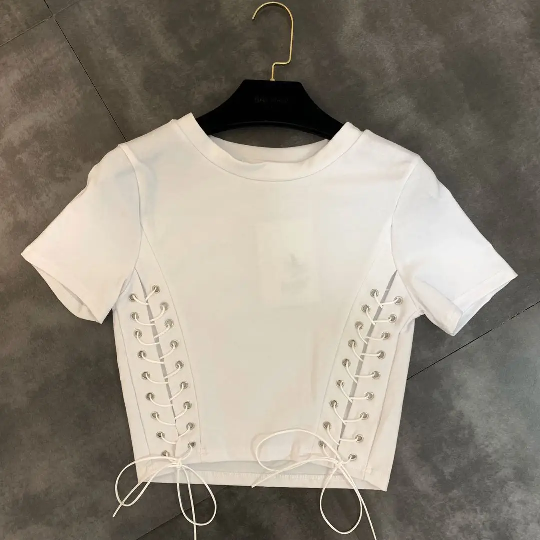 2019 الصيف جولة جديدة الرقبة قصيرة الأكمام الجانب مزين الدانتيل امرأة صغيرة قصيرة المحملة