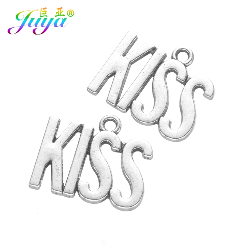 Оптовая продажа античное серебро Поцелуй меня буквы Шарм Подвески Аксессуары