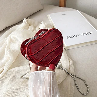 Модная женская дизайнерская сумочка из аллигатора, качественная женская сумка с сердечком, летняя мини-сумочка, милые женские сумки на плечо с цепочкой - Цвет: Красный