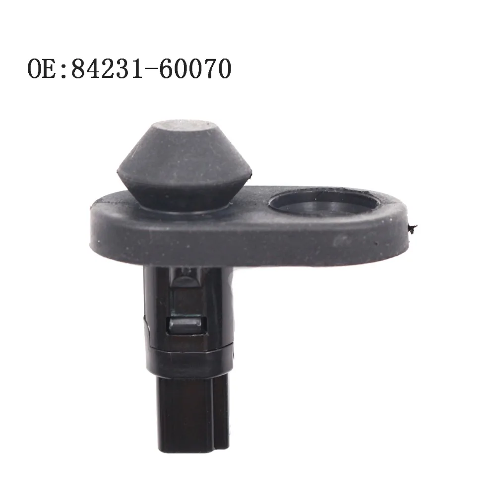 Светильник дверной для Lexus/Scion/Toyota CT200h ES300h ES330 GX460 GX470 IS300 LX470 RX350 RX400h 84231