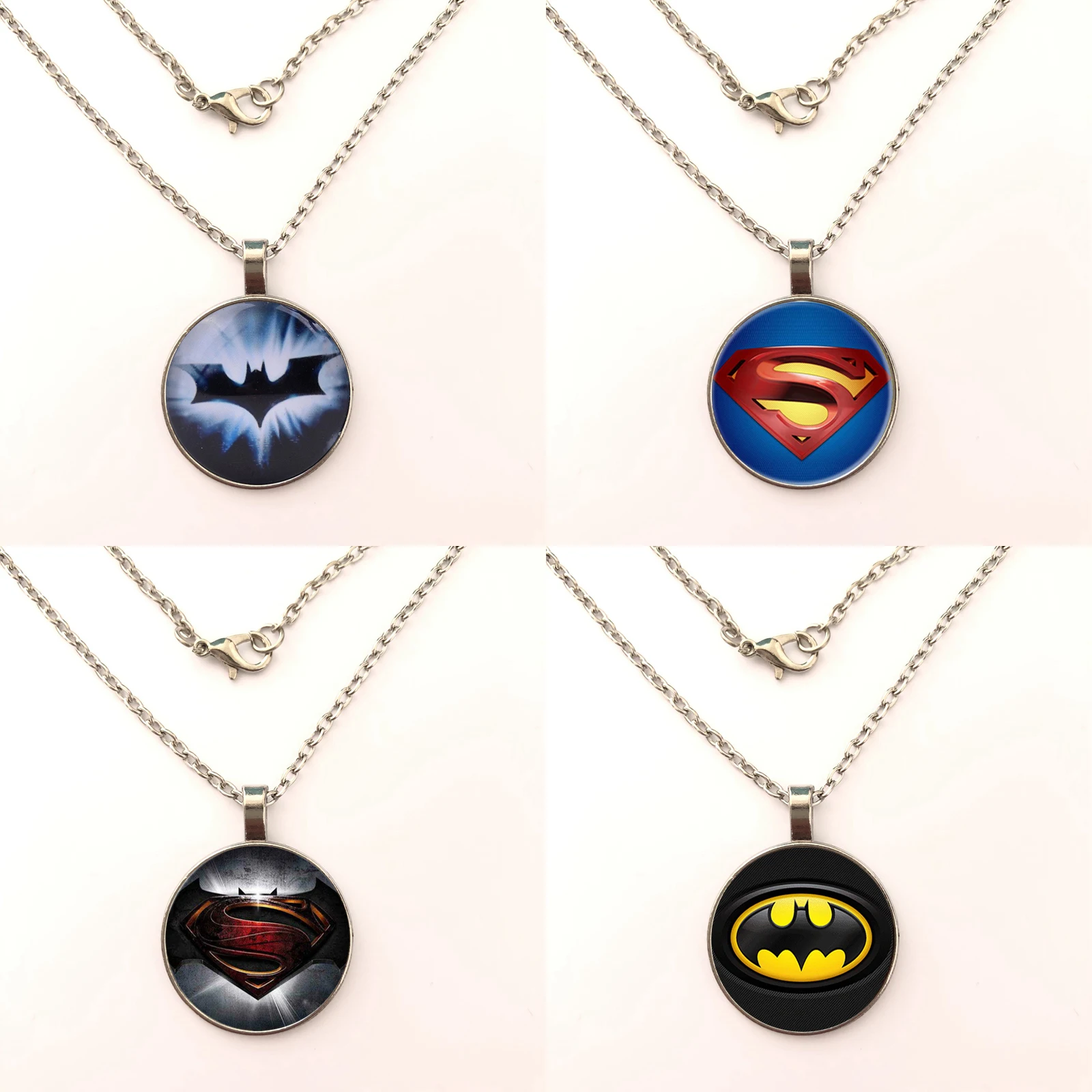 

Batman Superman Tricolor 25mm Round Crystal Glass Pendant Necklace Miner Hero Charm Necklace Jewelry Gifts