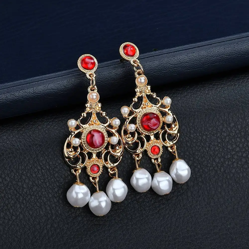 Серьги имитация. Серьги имитация. Серьги длинные вишневые. Ear wrap chain earring ear caff cartilage ear cuff etsy. Как можно переделать винтажные серьги в современные.