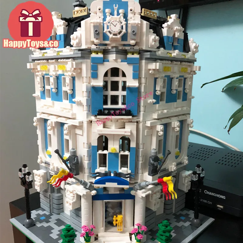 

Legoing Street Scene series 3196Pcs The Sunshine Hotel toys For Children Gift 15018 Building Blocks Set Compatible Education
