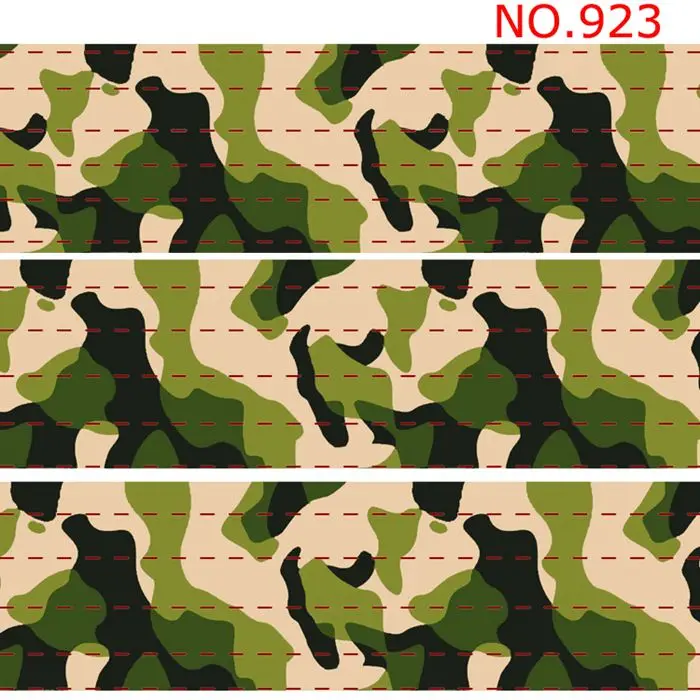 923