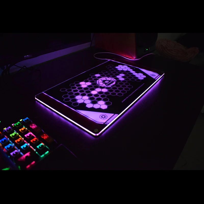 Стеклянный коврик для мыши Pandora с RGB подсветкой совместимый большинством