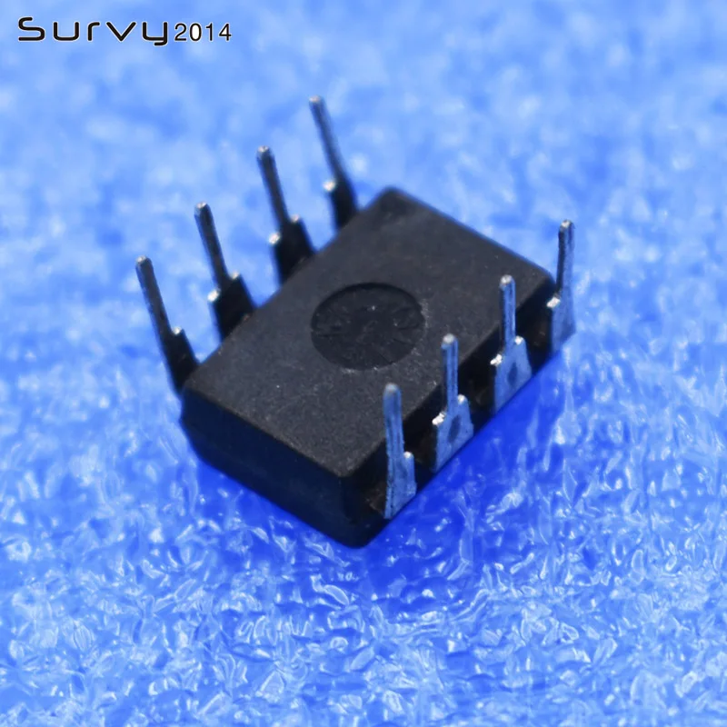 1/5PCS LTC1451CN8 8-pin 1451 12-Bit HIGH QUALITY IC