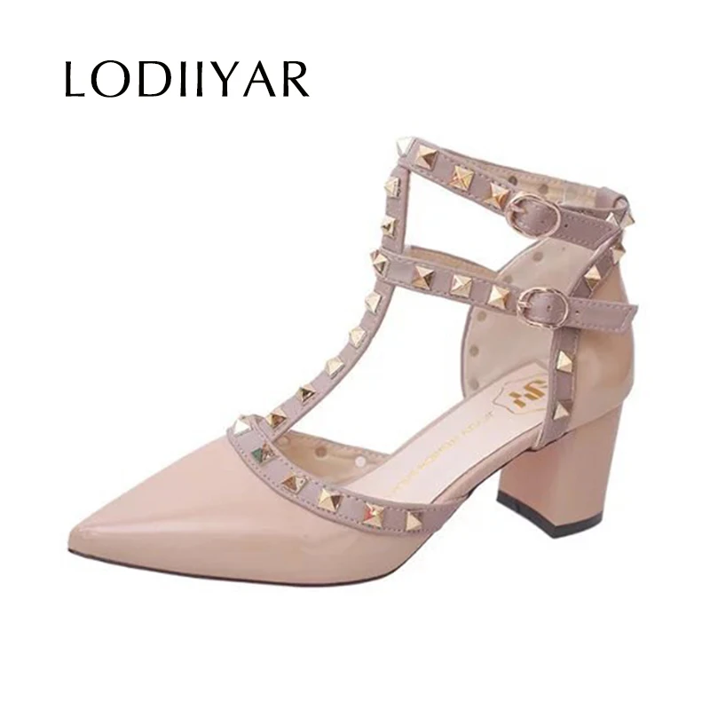 

High Heels Pumps Sandals Fashion Pointed Toe Women Shoes With Rivet Buckle Strap Thick Heels Patent 2019 New Female Footwear