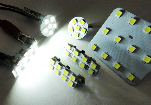 VW_LED_Reading_Light (7).jpg