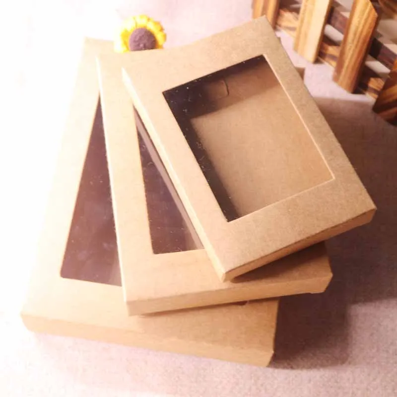 

2019 20 Pcs DIY hot sale color Kraft paper gift box package with clear pvc window candy favors arts&krafts display package box