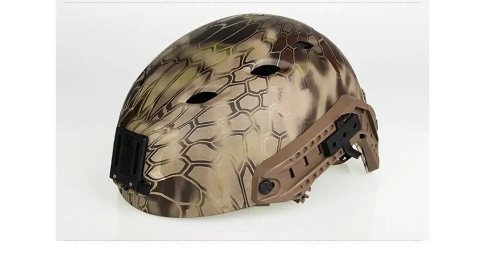 Multicolor Python tactical combat desert camouflage and black helmet in many real CS nylon protective helmet