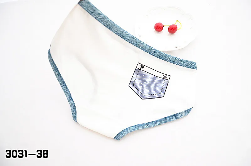 3892023463_541603624