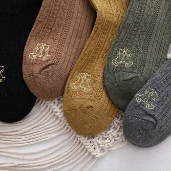 

2019 autumn and winter new thick line cotton women's socks Japanese wide draw solid color in the tube pile of socks to keep warm