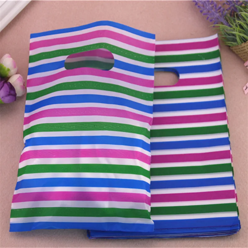 2016 New Style Wholesale 100pcs/lot 15*20cm Rainbow Line Plastic Packaging Gift Bags With Handles