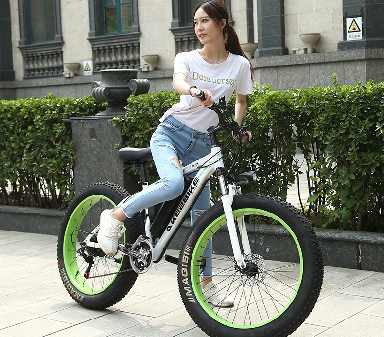 fat bike girl