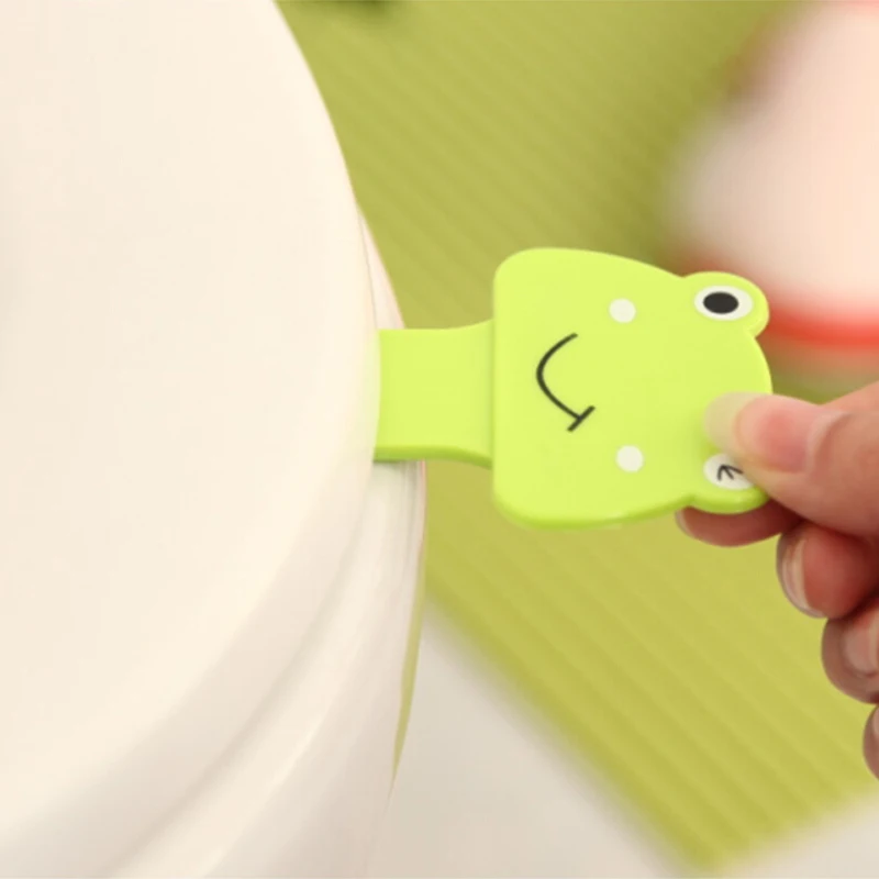 

1pcCute Cartoon Toliet Lid Cover Lifter Avoid Touching Seat Handle Sticker Bathroom Lid Cover Lift Portable Sanitary Closestool