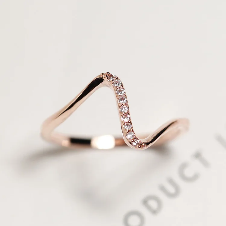 diameter 16-18mm wave cz letter V ring fadeless alloy fashion jewelry rings for women gift diameter 16-18mm