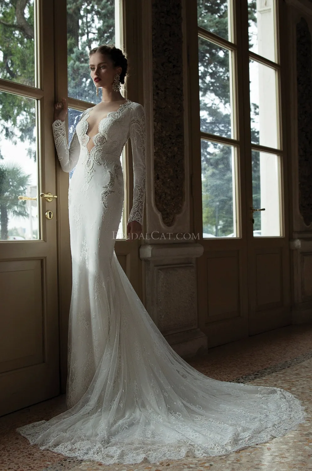 Lace Theme Wedding Dresses 