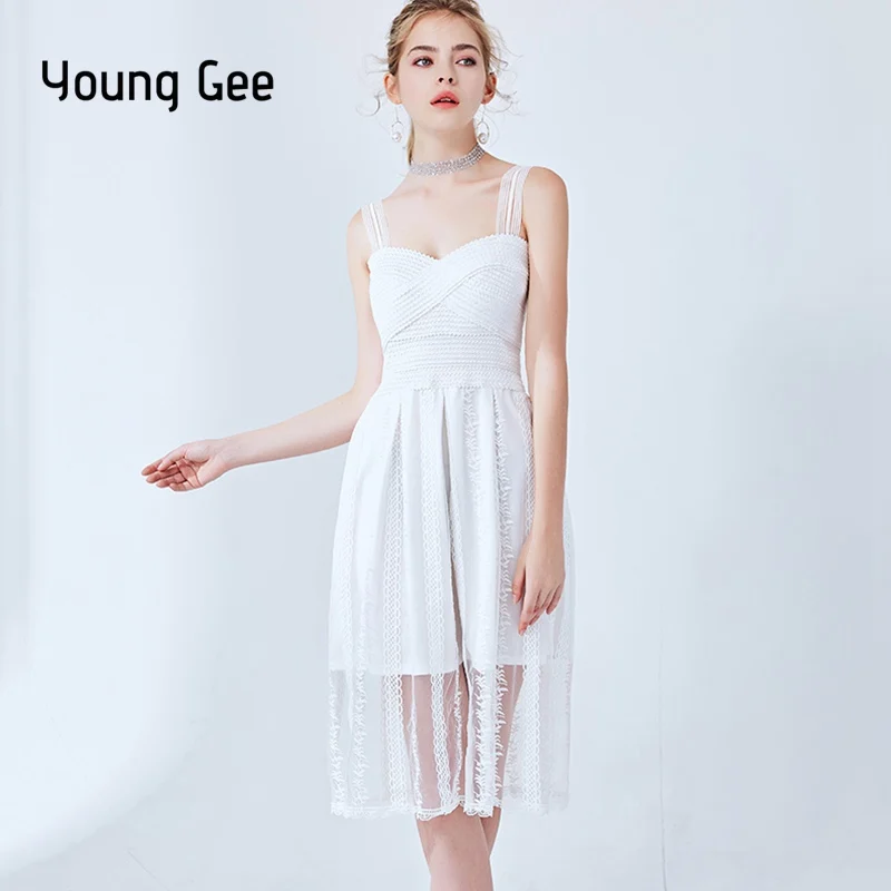 Женское Бандажное платье на бретельках Young Gee белое Сетчатое без рукавов с