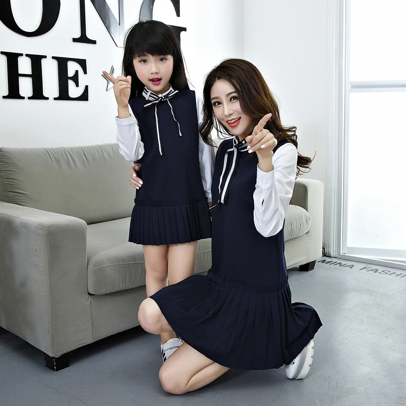 

2017 Autumn Mother Daughter Dresses Elegant Long Sleeve Mother Mum and Daughter Clothes Outfits Mommy Kids Girls School Uniform
