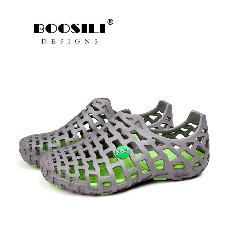 

New Arrival Big Size 2019 Lovers Clogs Antiskid Outdoor Lightweight Assage Sandals Fashion Men Beach Shoes