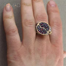Luxury Vintage Red Crystal Stone Ring for Women Girls Garnet Pomegranate Big Rhinestone Stone Rings Wedding Jewelry Z4 Luxury Vintage Red Crystal Stone Ring for Women Girls Garnet Pomegranate Big Rhinestone Stone Rings Wedding Jewelry Z4