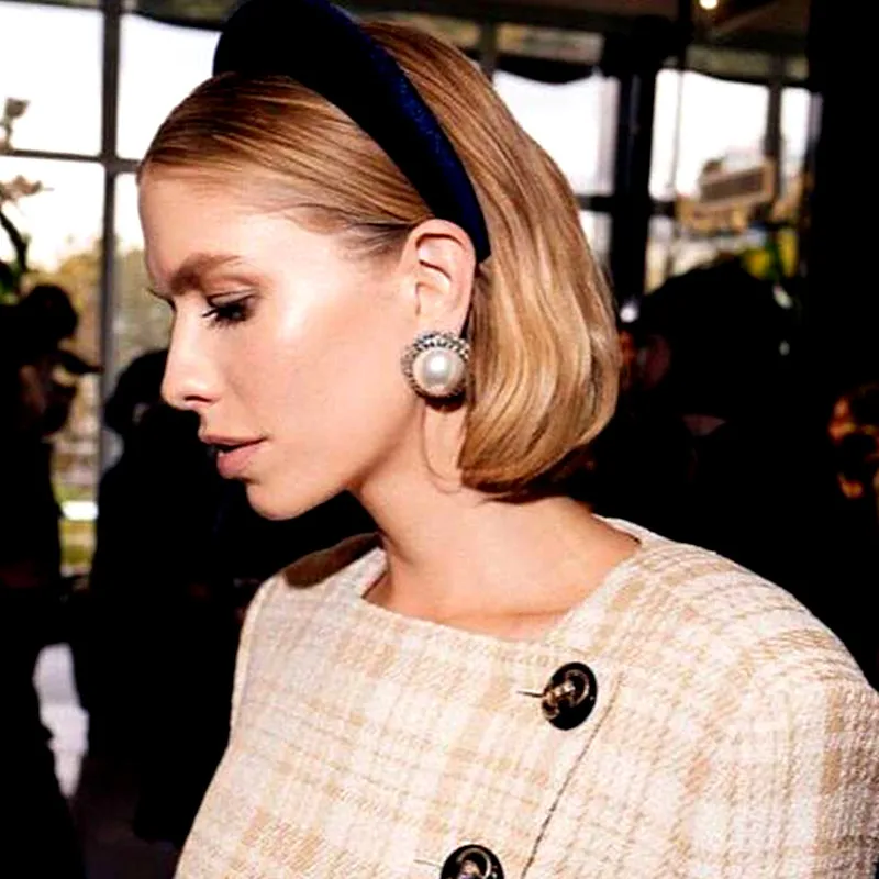 Брендовые новые осенние и зимние большие серьги-гвоздики с искусственным жемчугом, женские модные массивные серьги, идеальная коллекция сережек