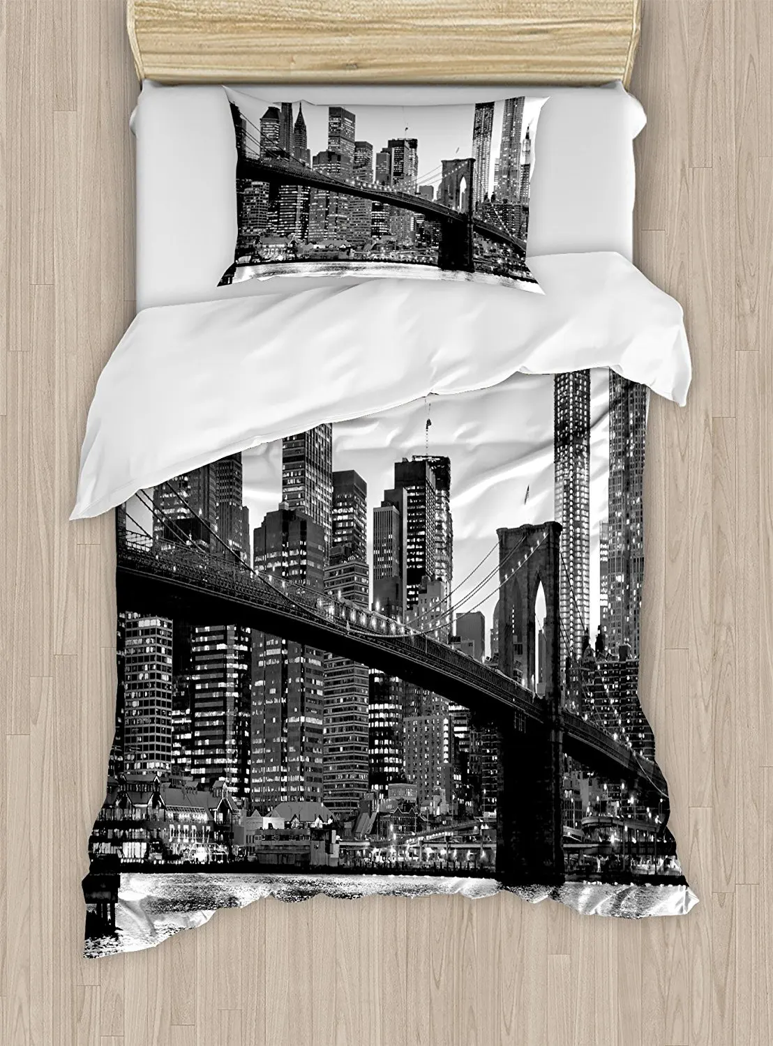 

Modern Duvet Cover Set Brooklyn Bridge Sunset with Manhattan American New York City Famous Town Image 4 Piece