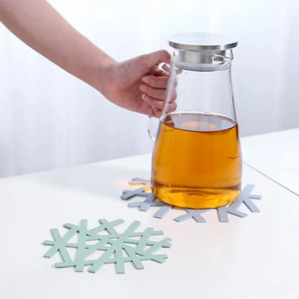 1 PCS KECTTIO Hot Sale 3 Color Table Placemat Heat-resistant Mat For Dining Table Snowflake Shape Table Decoration Supplies 1 PCS KECTTIO Hot Sale 3 Color Table Placemat Heat-resistant Mat For Dining Table Snowflake Shape Table Decoration Supplies