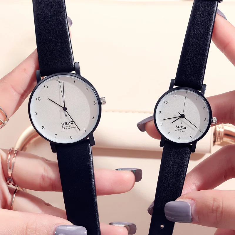 

2019 Women's Top Brand Luxury Leather Watch minimalist Couple watch women Waterproof wristwatch Female black white clock