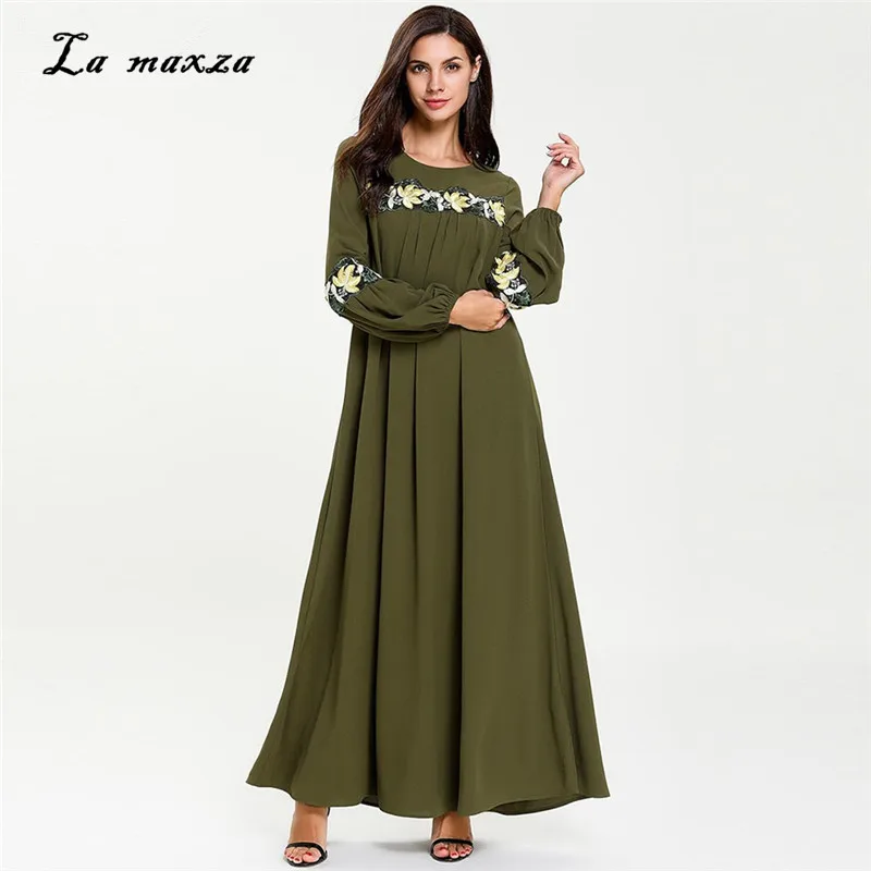 

Abaya Muslim Dress Moroccan Kaftan Dubai Muslim Dresses Arab Embroidery Muslim Party Dress 7634