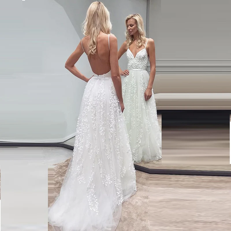 Elegant Lace Beach Wedding Dress Spaghetti Straps V Neck
