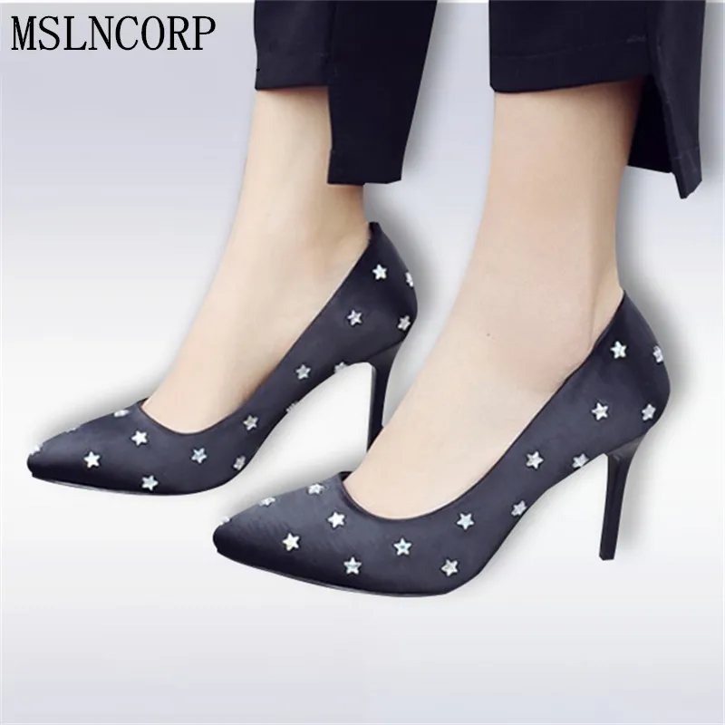 

Plus Size Fashion 34-42 New Pointed Toe Style Rivet Women Pumps Casual High Heels Fashion Wedding Shoes Woman Party Dress Pumps