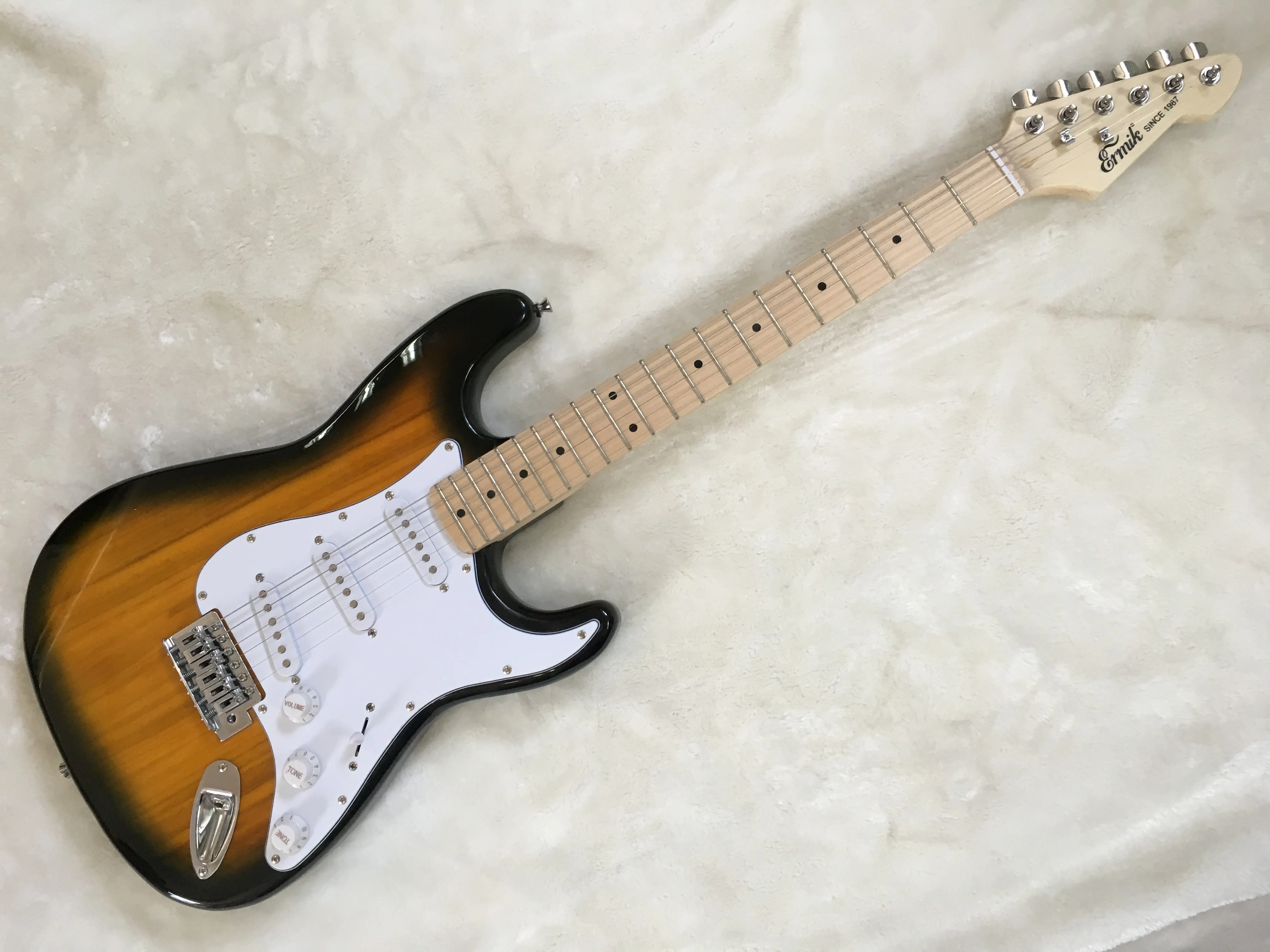 

Electric guitar/new ermik st guitar/guitar in china