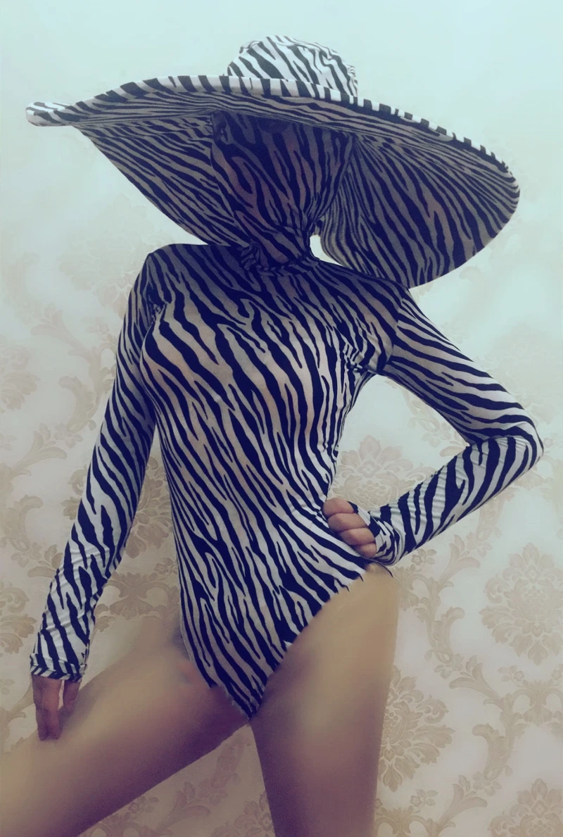 Черно-белый полосатый комбинезон зебра большая шляпа женский костюм для ночного клуба команды Подиум сценическая одежда бар Джаз DJ полюс танцы комбинезон