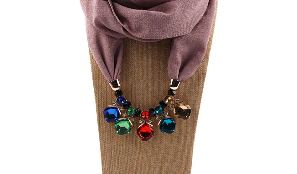 pendant-scarf_27