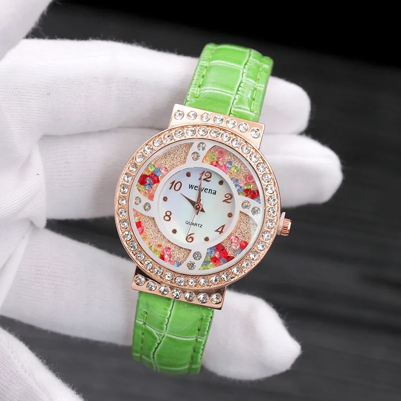 Горячая кварцевые часы 2018 Новый стиль Роза корпус часов инкрустированные с искусственным алмазом Мобильный цветной Кристалл Модные