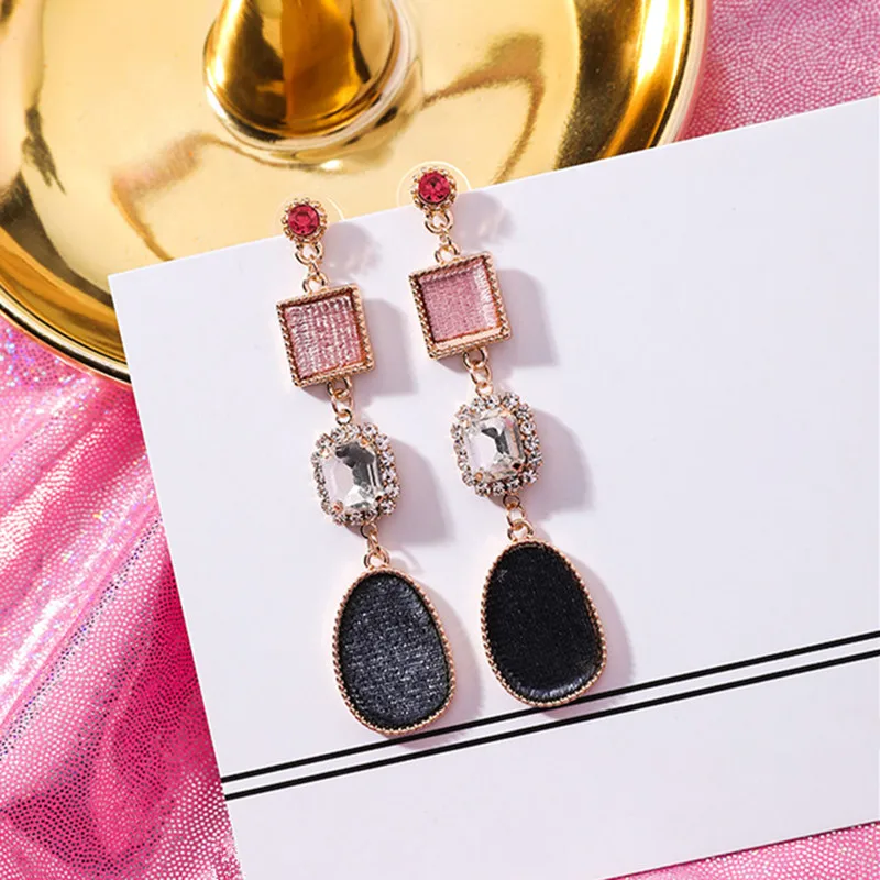 

New Hot Geometric Velvet Square Water Drop Shiny Rhinestone Fashion Women Pendientes Temperament Korean Winter Earrings 6M4032