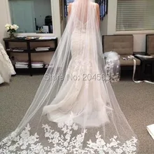 Длинные белого цвета или цвета слоновой кости кружевная свадебная вуаль с расческой свадебные туфли