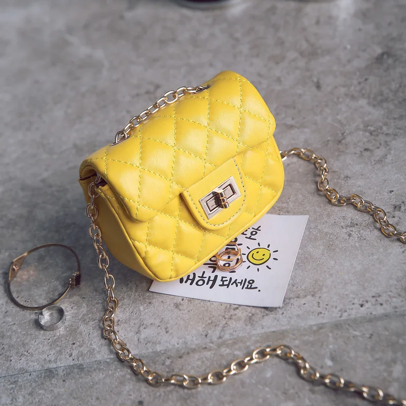 Цена Брендовая дизайнерская детская маленькая сумка мессенджер на цепочке, модные кошельки для девочек, клатч ярких цветов, Корейская сумка для ...