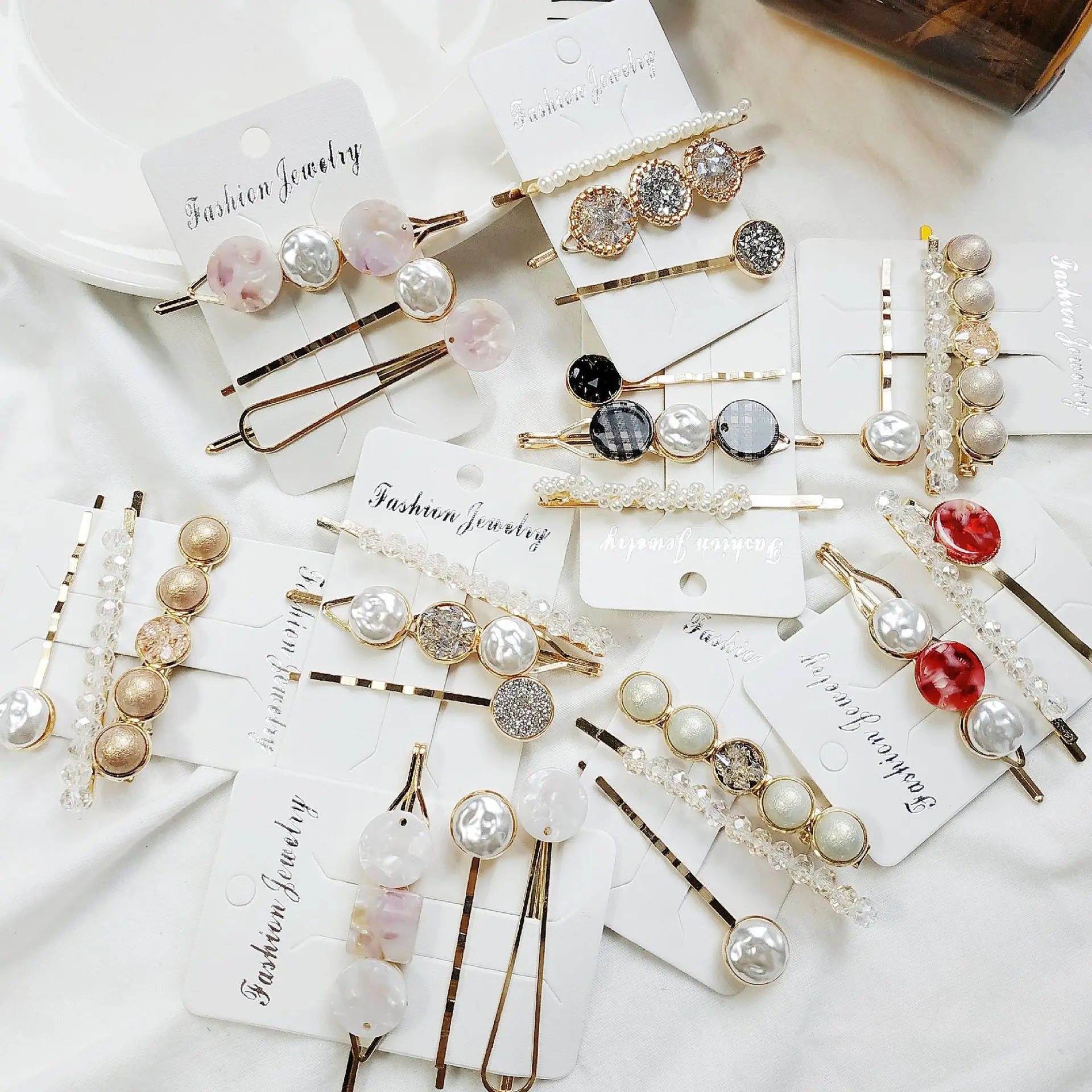 

3pcs/set Fashion Irregular Pearl Hair Clips Woman Simple Round Shell Pearls Hairpin Bangs Clip Wedding Party Hair Accessories