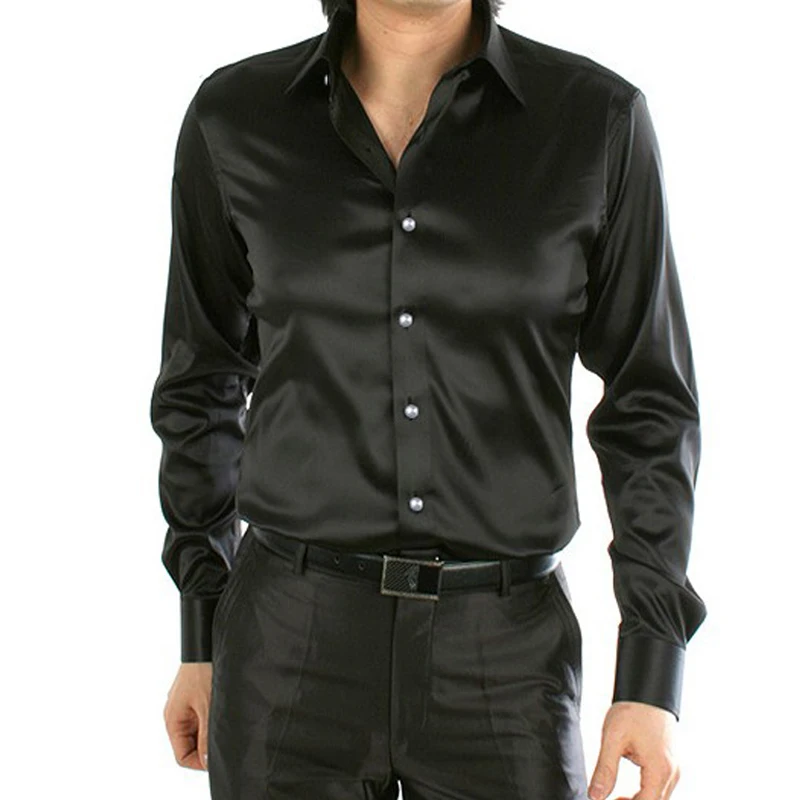 camisa negra brillante hombre