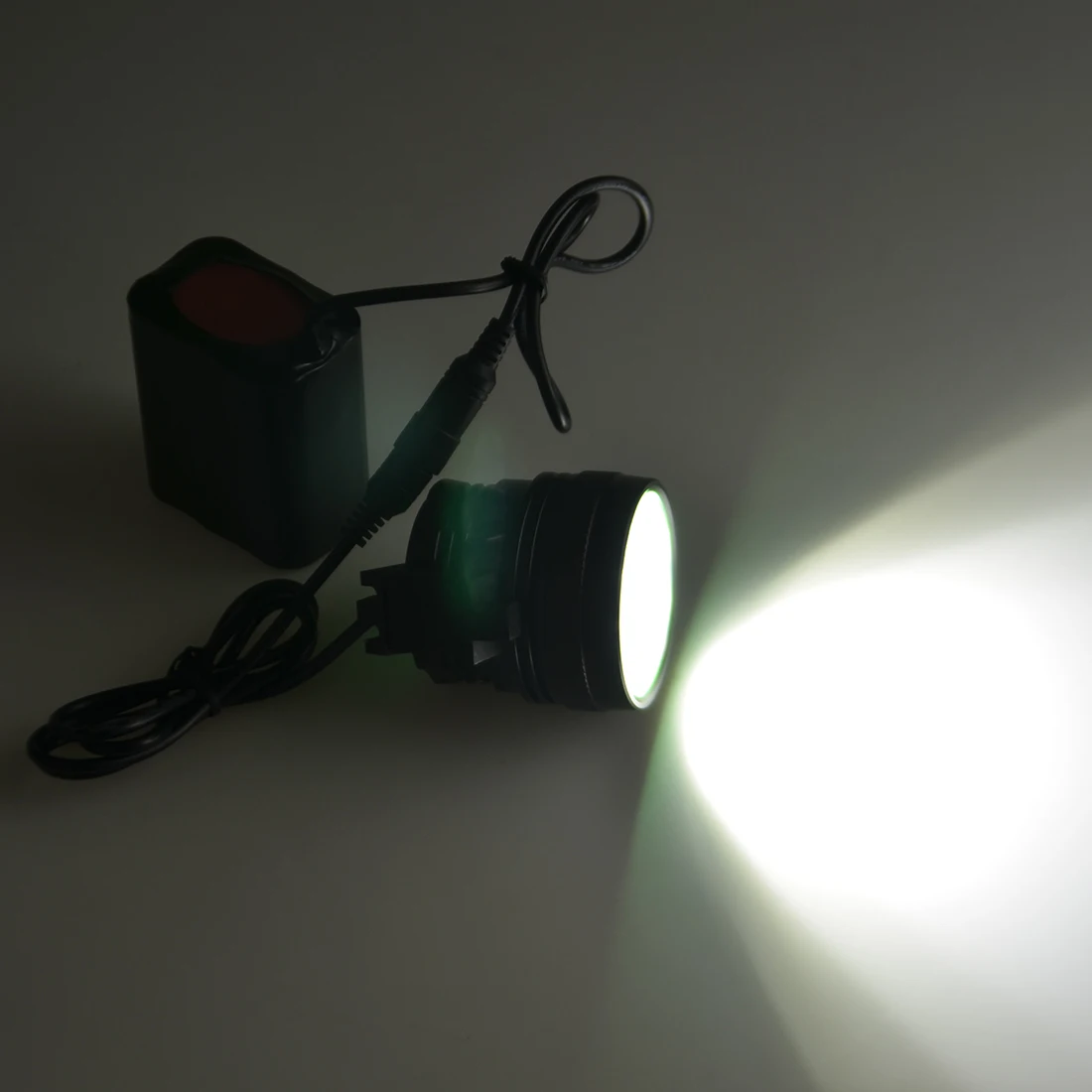 Sale Waterproof 6400 Lumen 8x CREE XML T6 LED Cycling Bicycle Bike Light Lamp HeadLight Headlamp+7200mAh Battery Pack +Charger 12 Sale Waterproof 6400 Lumen 8x CREE XML T6 LED Cycling Bicycle Bike Light Lamp HeadLight Headlamp+7200mAh Battery Pack +Charger 12