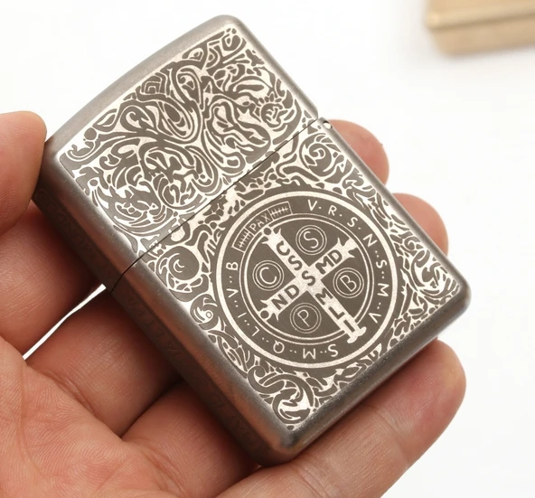 

CCYG 61*42*15cm Handmade Armor Titanium alloy Constantine lighter
