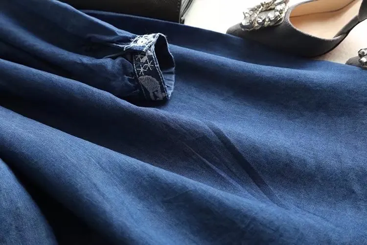 8469302920_1855766486