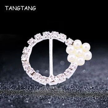 

Sewing Craft 23*29mm Flower Round Crystal Pearl Buckles Wedding Small Buckle Decoration Accessory Fashion 100pcs Wholesale NK067