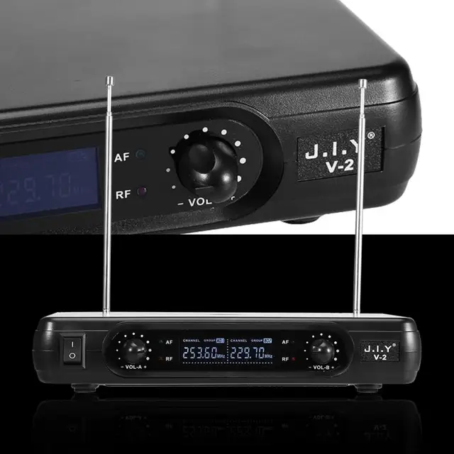 VHF Handheld Wireless Dynamic Microphones + LCD Receiver Karaoke Singing System EU Plug