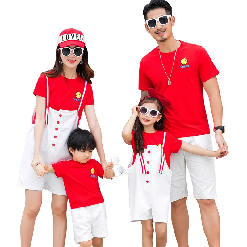 

1 Parent-child outfit mother and daughter outfit 2019 style summer fashion a family of three four mother and child family dress