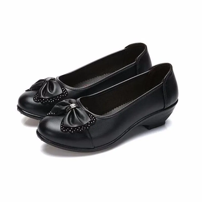 Г. весенне-осенние новые туфли в горошек для мам среднего возраста модная нескользящая обувь с мягкой подошвой женская обувь для пожилых женщин